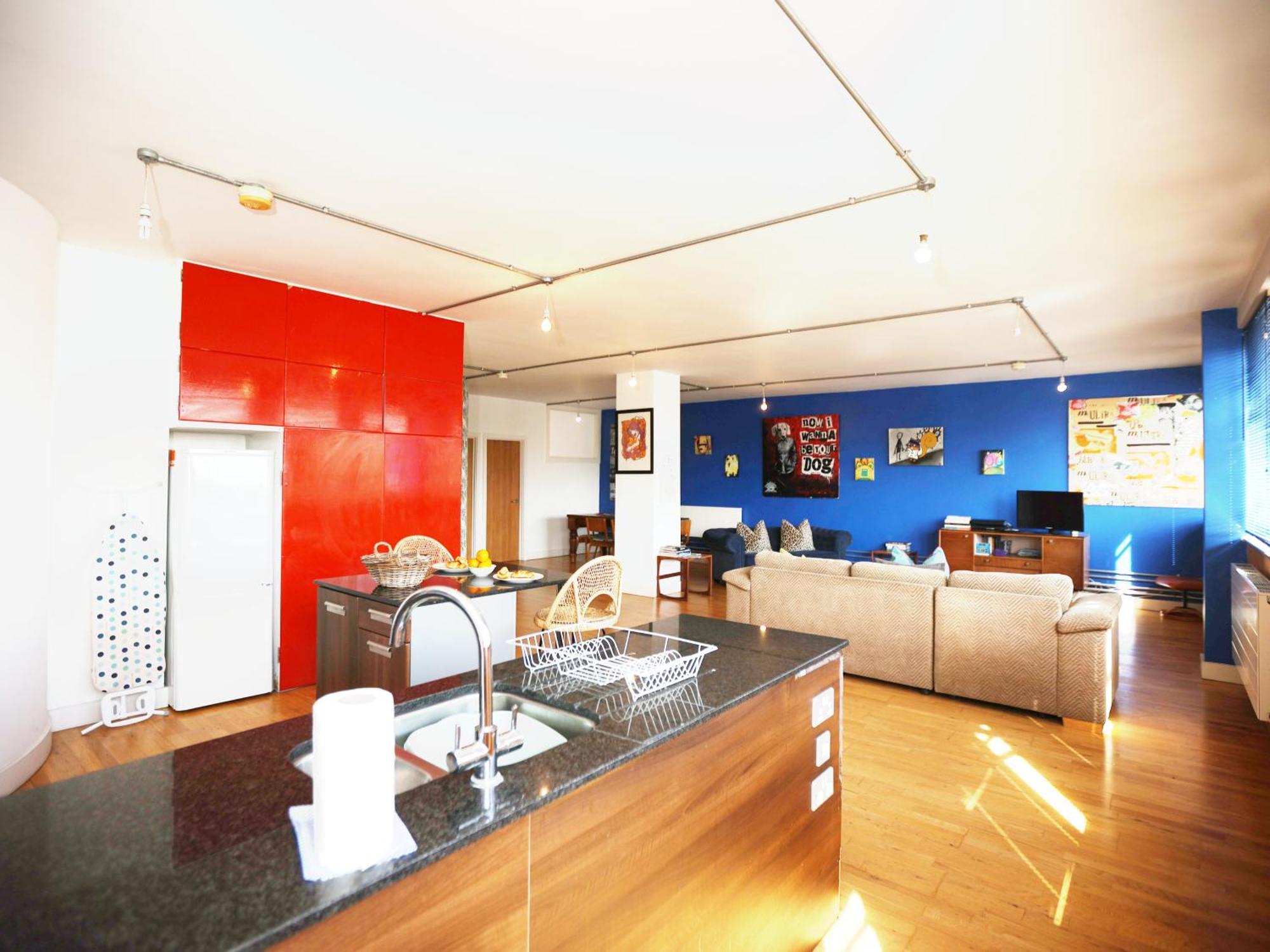 Leilighet Bs2 Loft By N And N Ltd, Great Location Close To Cabot Circus, Centre And Hospital, Perfect For Workers, Nhs, Contractors *